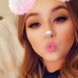 Meet your Posher, Kelly